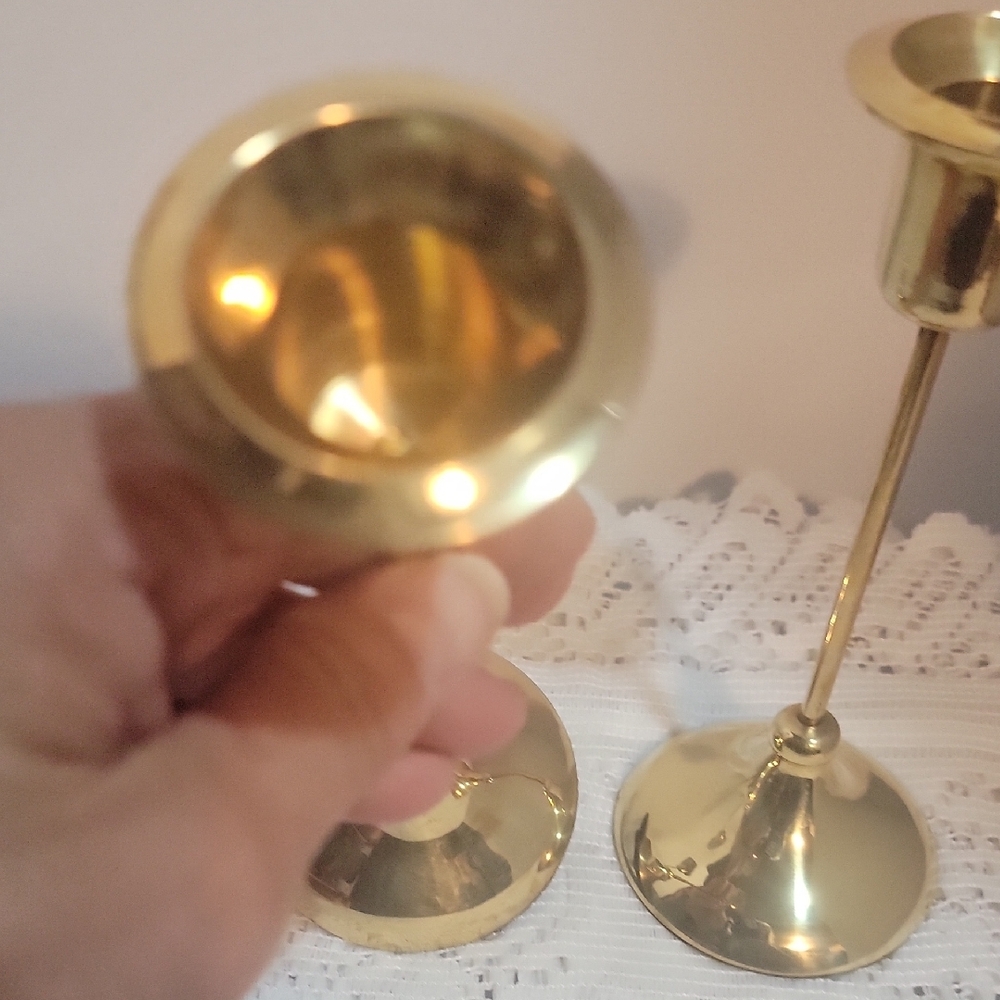 Hometrends Solid Brass Candleholders Set - Picture 5 of 7